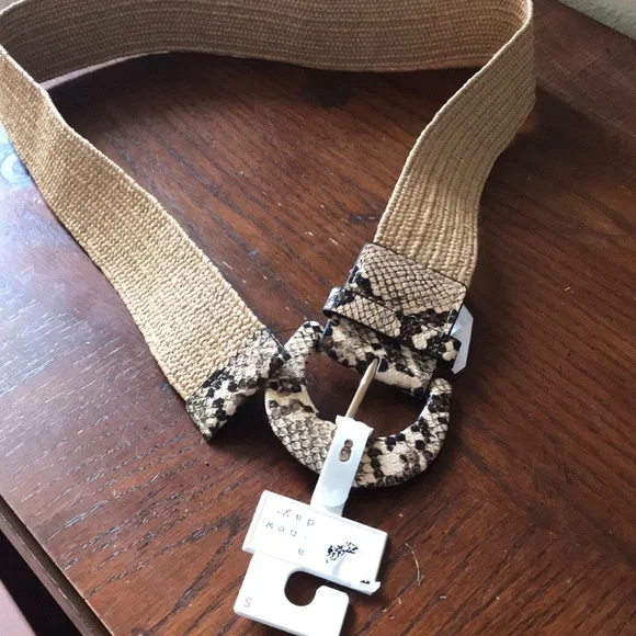 New women small belt a new day - Picture 2 of 4